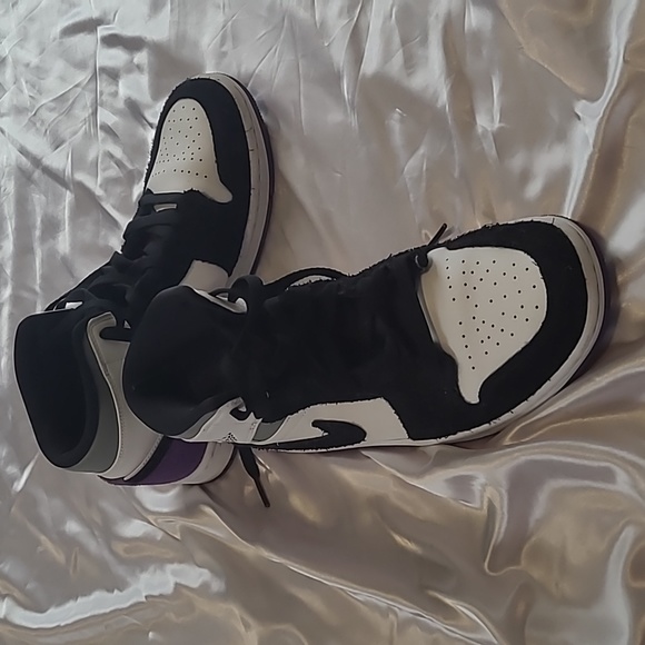 Air Jordan 1 mid SE 'Varsity Purple' - Picture 2 of 6